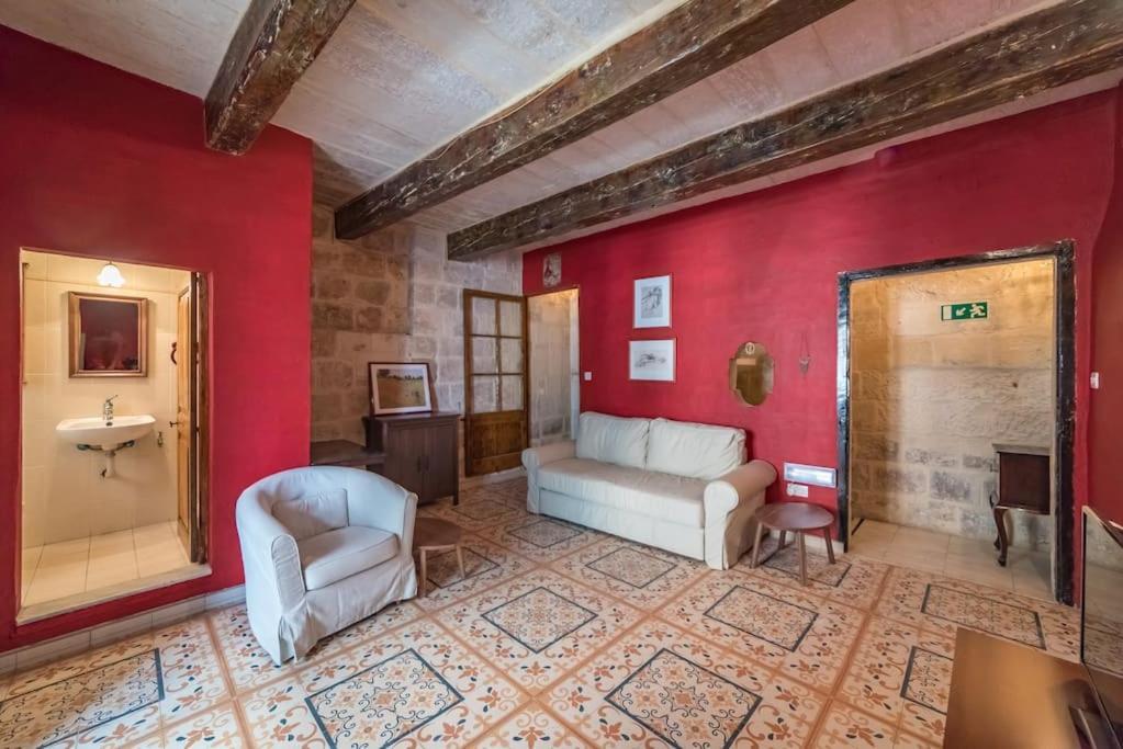 Juf- Juliana'S Unique Townhouse Lejlighed Valletta Eksteriør billede