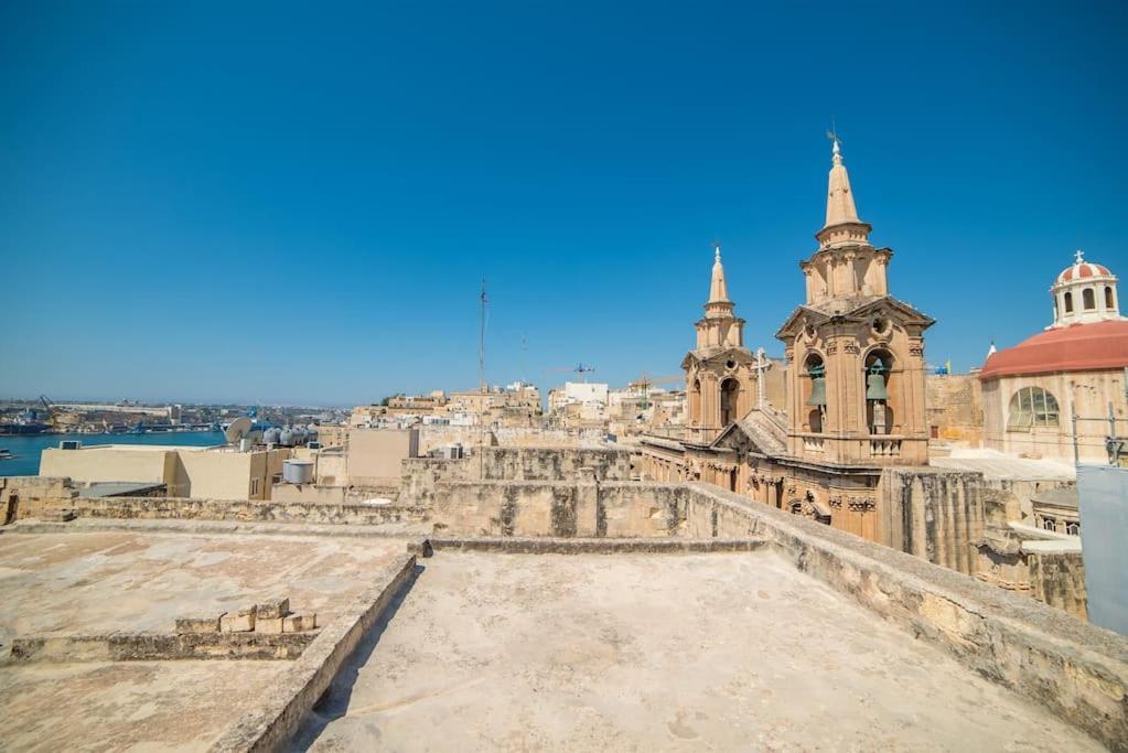 Juf- Juliana'S Unique Townhouse Lejlighed Valletta Eksteriør billede